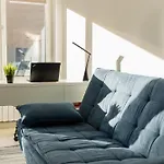 Digital Nomad Suites With Free Gym Pass And Office Setup