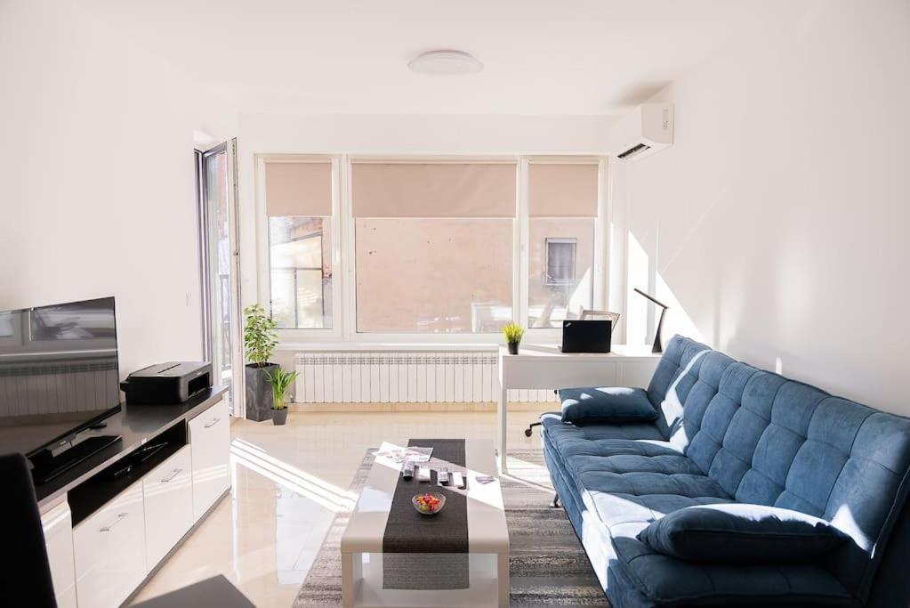 Digital Nomad With Free Gym Pass And Office Setup * Sofia