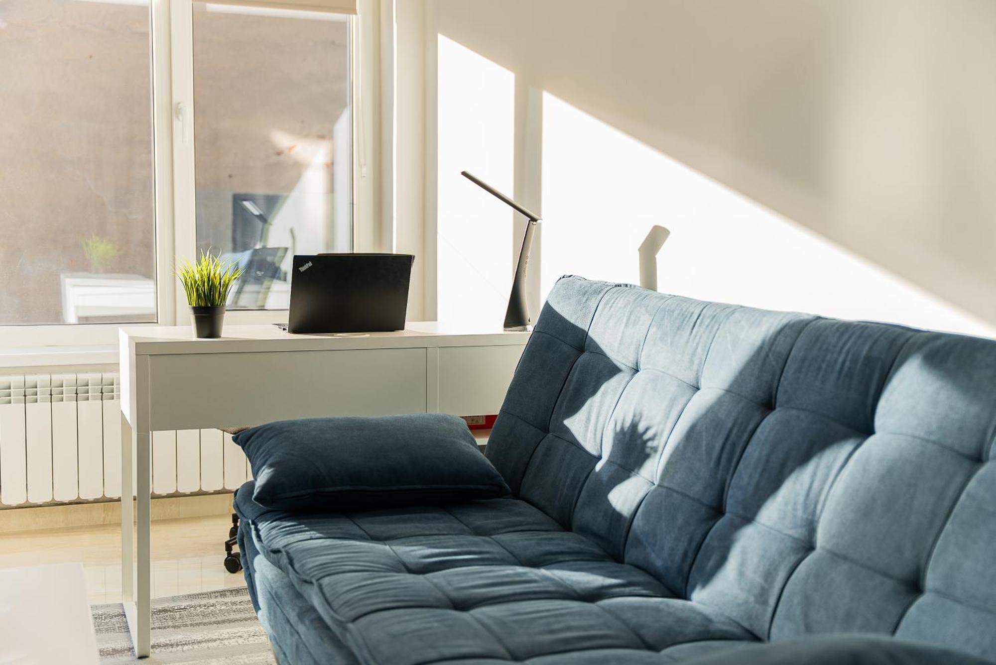 Apartment Digital Nomad With Free Gym Pass And Office Setup *